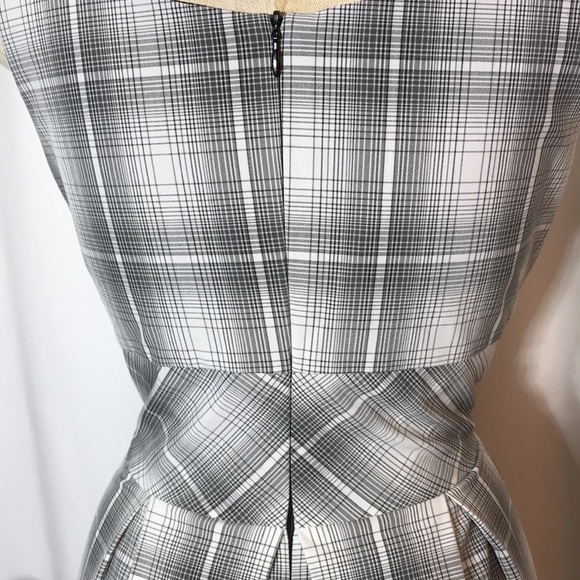 Size 4 Tristan grey and white dress - Picture 3 of 7
